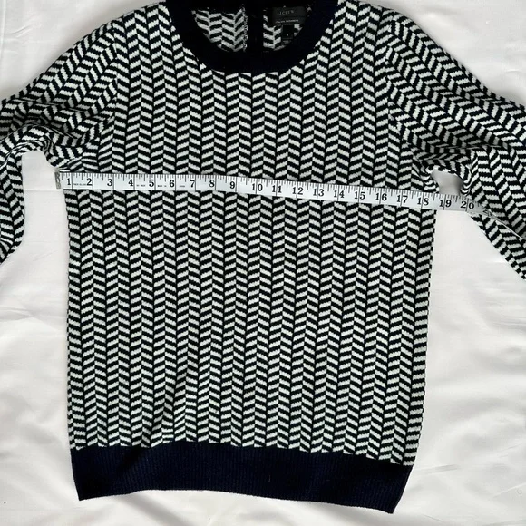 J. Crew Women Italian Cashmere Navy Blue and Mint Green Cropped Sleeve Sweater S - Picture 7 of 9